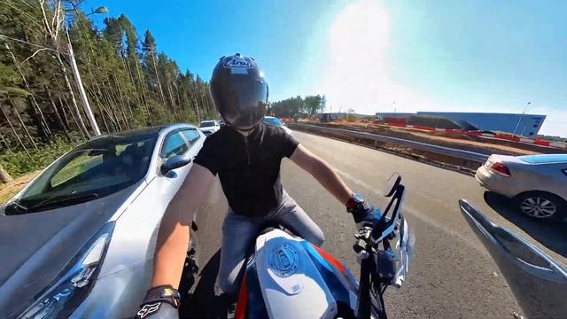 Пробки на Гусе BMW R 1250 GS traffic jams смотреть онлайн