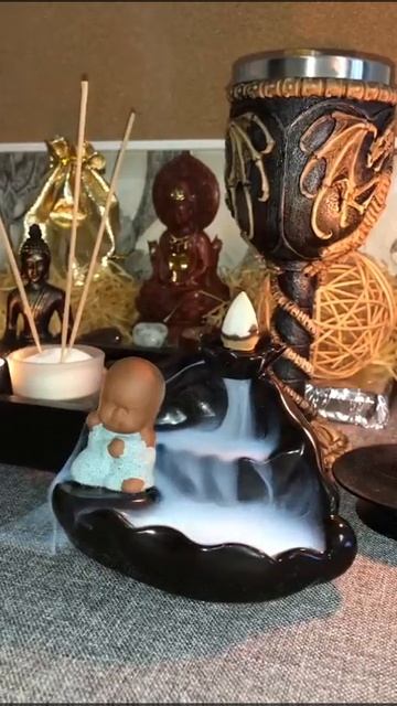 Подставка для благовоний стелющийся дым - Маленький Будда, Подставка для благовоний Пуля смотреть онлайн