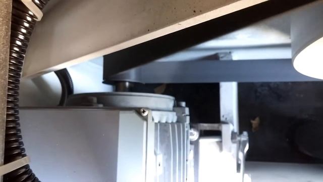 Adjusting the belt ension on Say-Mak power hammers смотреть онлайн