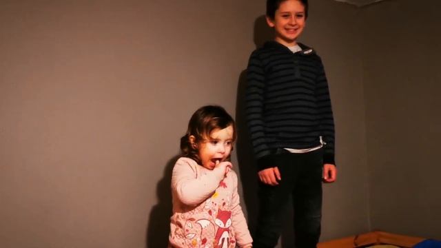 Erdei Attila kislànya Erdei Larina (2) смотреть онлайн