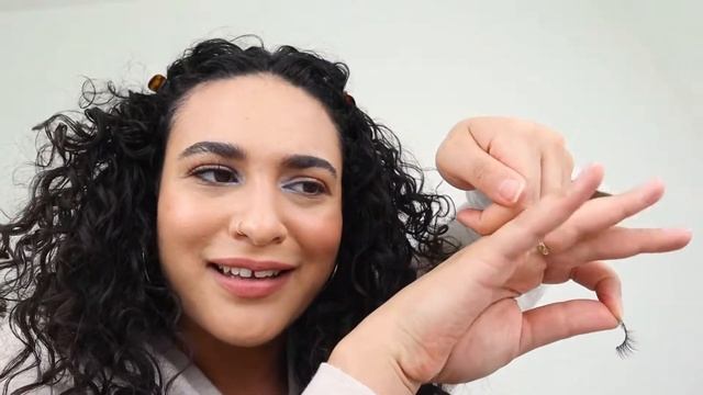 THE BEST TIP FOR APPLYING FALSE LASHES | I USED TO SUCK NOW I DON'T смотреть онлайн