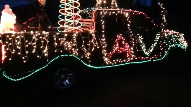 AV Tuning & Development's Christmas Tundra смотреть онлайн
