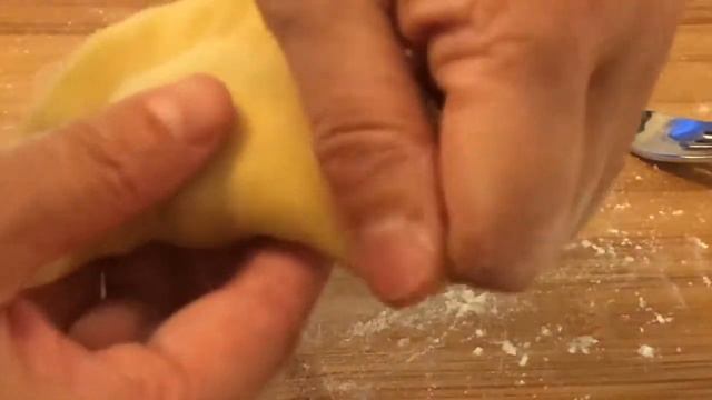 Ravioli & Tortellini gefüllt mit Garnelen und Steinpilz /Ravioli filled with Shrimps and porcini смотреть онлайн