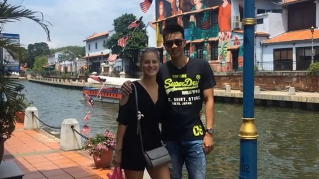 Antonia und Chee Tean смотреть онлайн