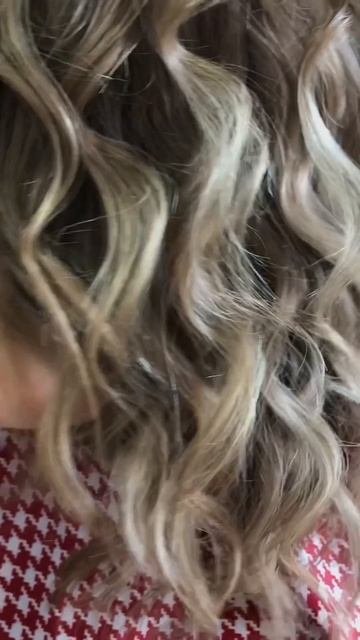 Второй день обучения по прическам. Мастер-класс по серфлоконам. смотреть онлайн