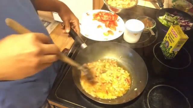Kadai Chicken - കടായി ചിക്കൻ എളുപ്പത്തിൽ ഉണ്ടാക്കാം.... смотреть онлайн