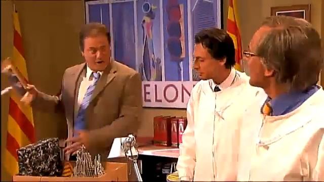 Trias arriba a l'ajuntament de Barcelona (Polonia 7x33) смотреть онлайн