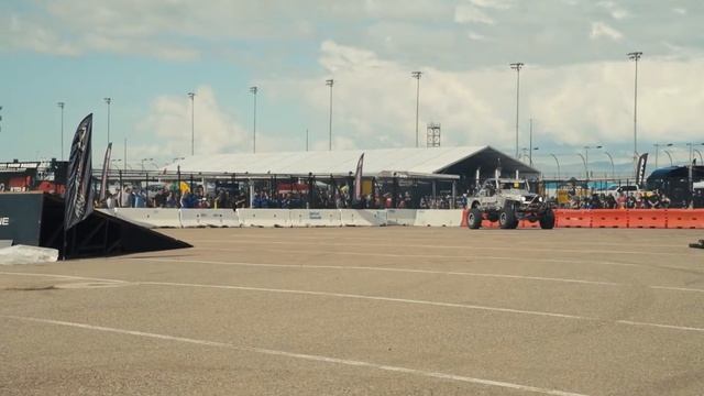 Jeep Thrillz | Off Road Expo 2022 | Phoenix Raceway Arizona смотреть онлайн