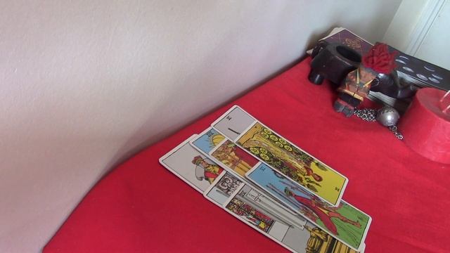 Leo! They might be the one! смотреть онлайн