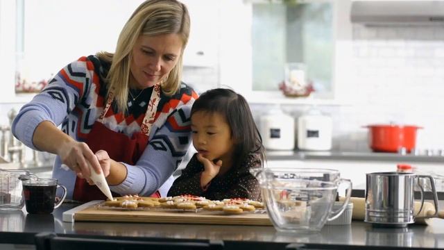 Where does Real Sugar come from? смотреть онлайн