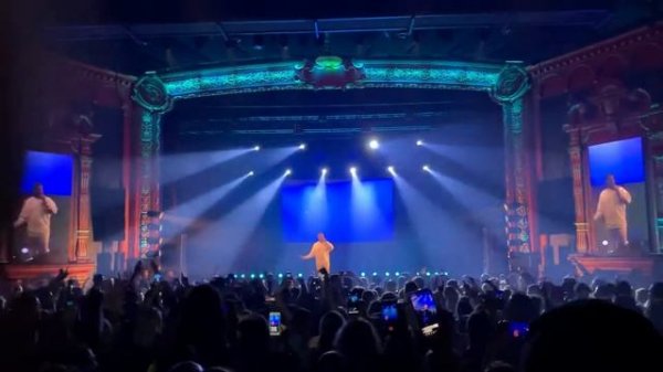 K.Maro - Femme Like U (Live from Montreal)