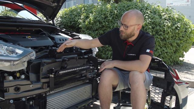HOW TO: Universal Bumper Beam Mounting Kit from Lazer Lamps смотреть онлайн