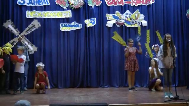 Вірш «Цвітуть таланти» — Христич Євгенія, Яненко Олександріна смотреть онлайн