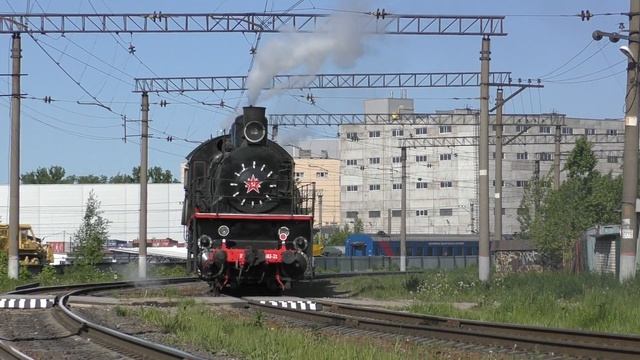 Паровозы СО17-2359 и Эу683-32