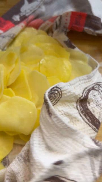 Картофельные чипсы/Potato Chips