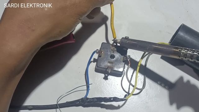 🔴CARA MUDAH MEMBUAT CAS AKI‼️DARI CAPASITOR MESIN CUCi💲@SARDIELEKTRONIK смотреть онлайн