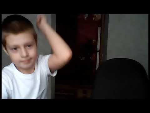 серёжик пляшет под крутую электронную музыку смотреть онлайн