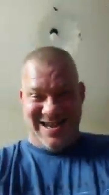 Данное видео на мой взгляд идеально передают мироощущение бобра в момент поимки его любым поляком. смотреть онлайн