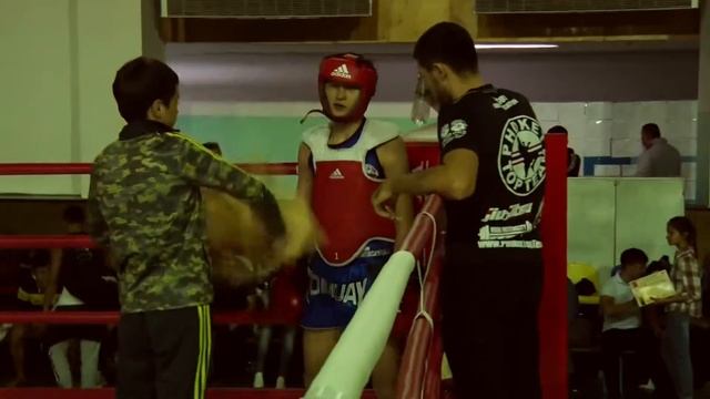 K-1 Дияс Карманов - Эрлан Акматов смотреть онлайн