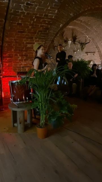 Отрывок из выступления. #стихи #выступление #москва#концерт #читаюстихи#стихотворение #россия смотреть онлайн