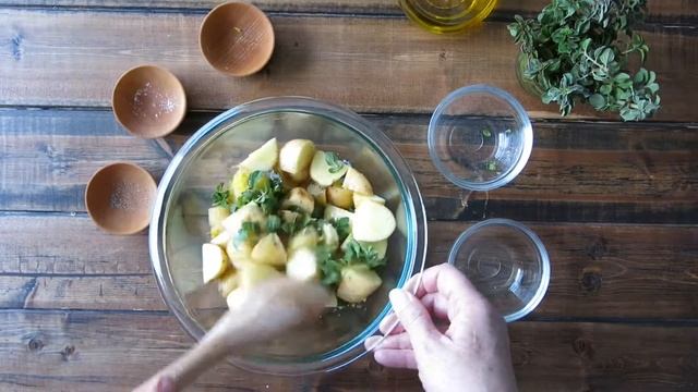 Lemon and Oregano Potatoes смотреть онлайн