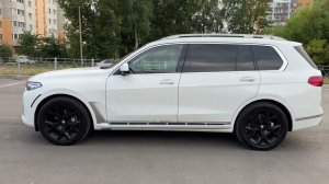 BMW X7 белый