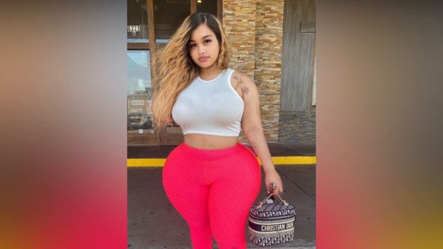 Llindaa23 Plus Size Curvy Fashion Model Lifestyle| Age| Wiki| Best Curvy Fashion Model Llindaa23 |♥