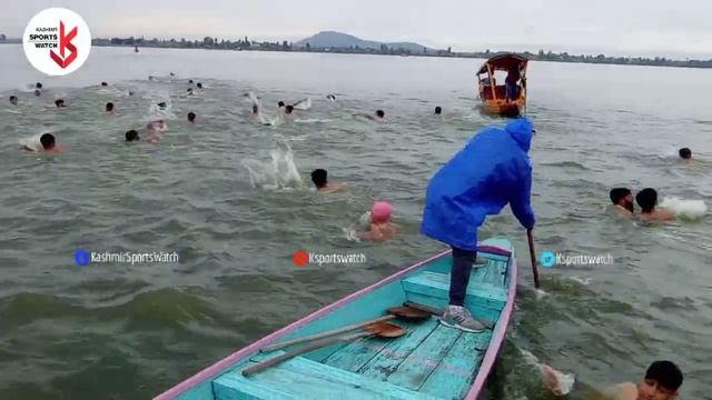 Rescue during swimming in Dal Lake Kashmir смотреть онлайн