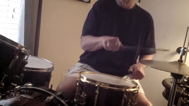 A drumless Funk Latin Downtempo noodling смотреть онлайн