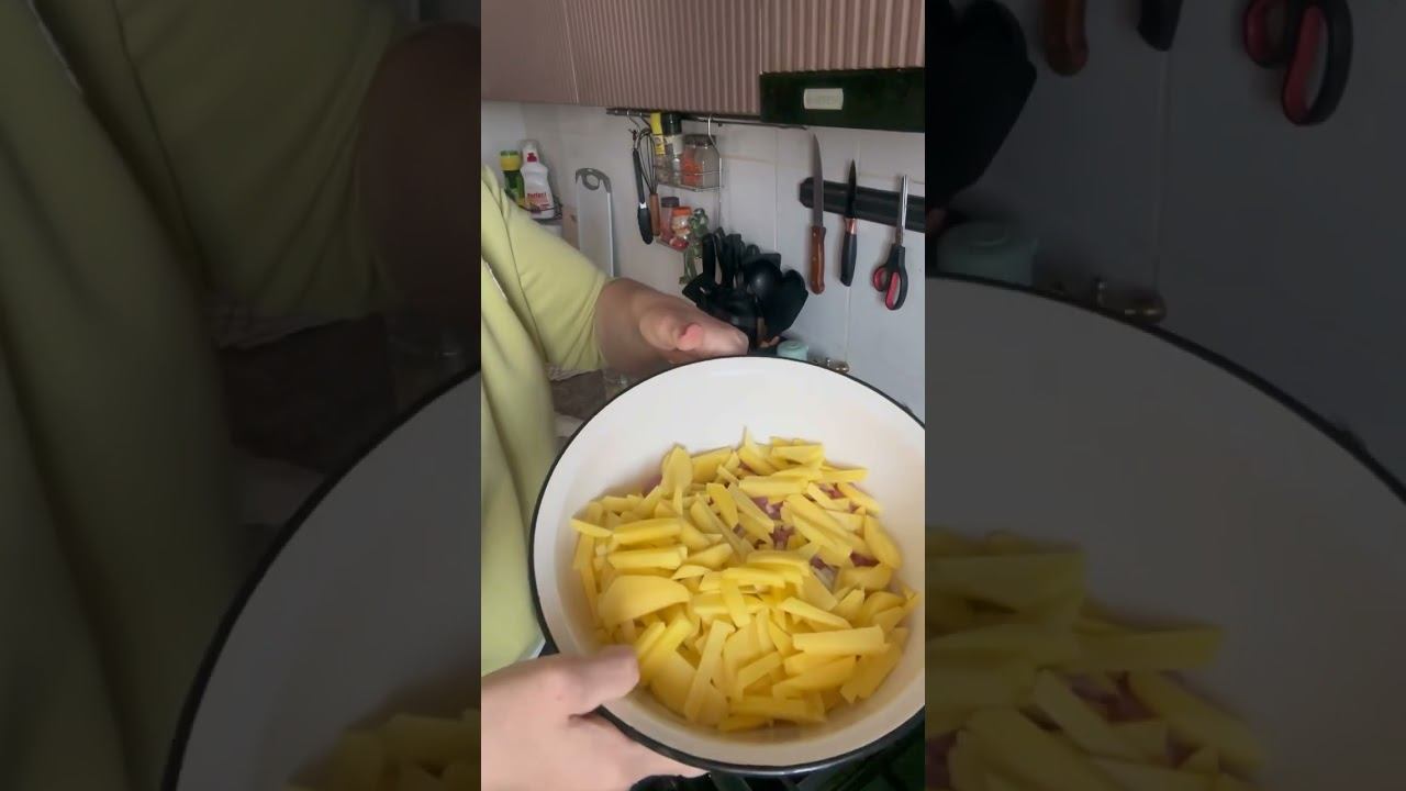 Своим пирог испекла смотреть онлайн