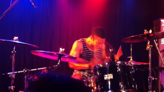 Deantoni Parks with Omar Rodriguez-Lopez Group смотреть онлайн