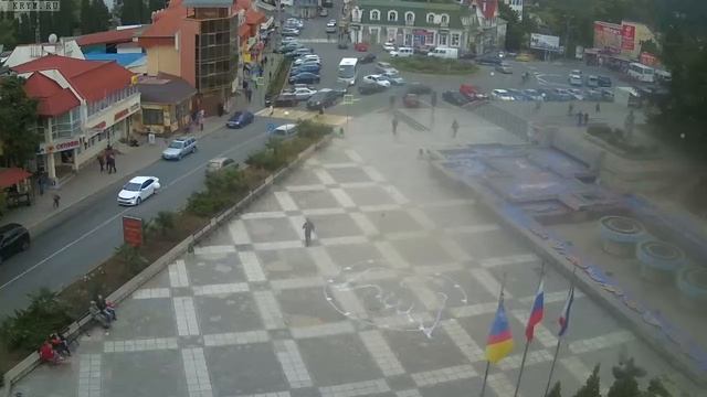 Вебкамера "Площадь Советская". Запись 10.10.2016 17:00:17 смотреть онлайн