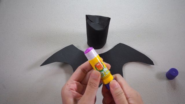 DIY Cute Halloween Crafts | Bat Toilet Paper Roll | Sponge Painted Ghost | Easy Art Activity Craft смотреть онлайн