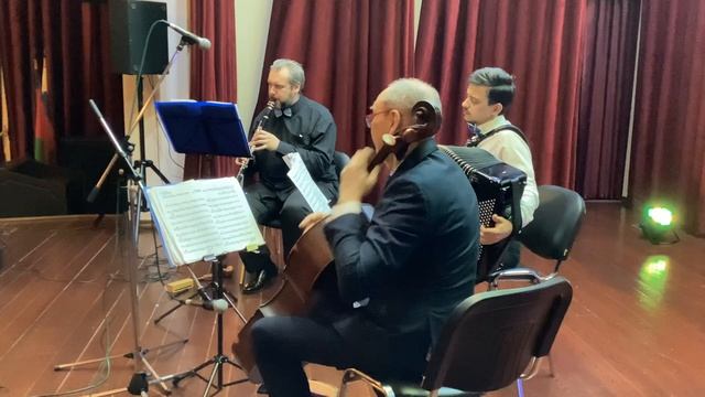 Трио «Ощущения» Trio Sensations Посмотри, какая Луна Guarda Che Luna смотреть онлайн