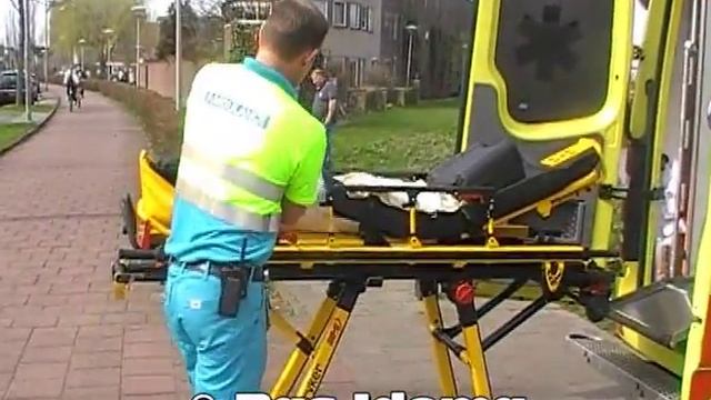 Ambu 12-152 A1 Velserbroek voor gevallen persoon смотреть онлайн