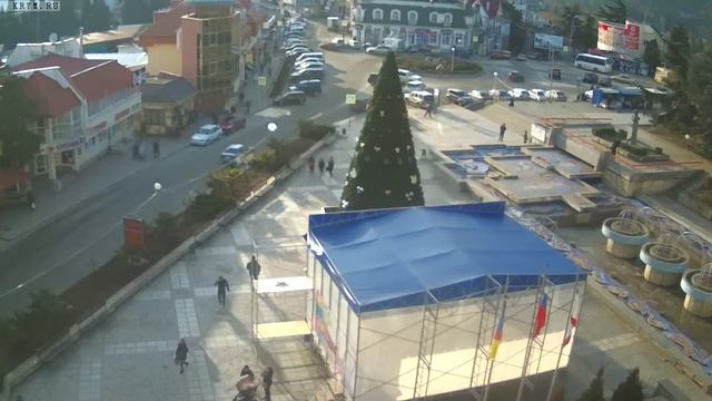 Вебкамера "Площадь Советская". Запись 10.01.2017 10:00:03 смотреть онлайн