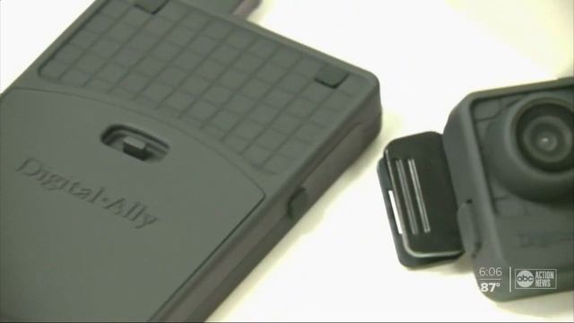 Hillsborough County moves forward with full-time body-worn cameras смотреть онлайн