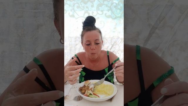 МУКБАНГ/ РЫБА СИГ С ПЮРЕ И СУПЧИК КУРИНЫЙ С ДОМАШНЕЙ ЛАПШОЙ/ ОБЕД - ОБЖОРЧИК смотреть онлайн