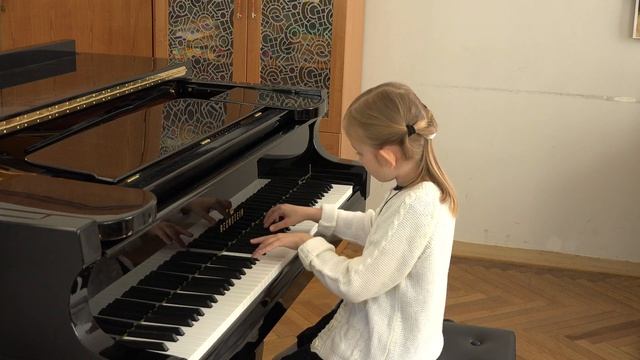 Сушкова А: И.С. Бах Маленькая прелюдия №8,фа-мажор; В.Косенко "Балетная сценка" смотреть онлайн