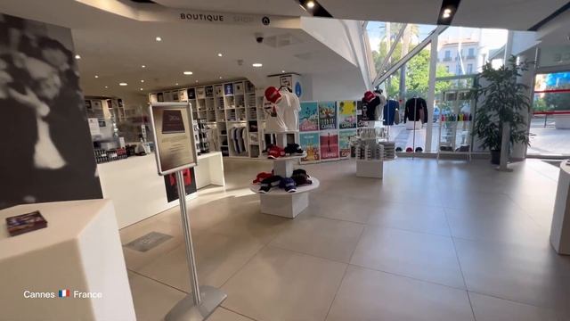 Shopping- Gucci in Cannes, France , walking tour. смотреть онлайн