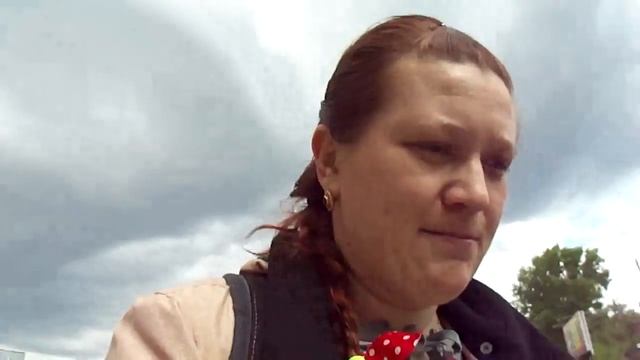 Мама вырвалась из деревни в город))) смотреть онлайн