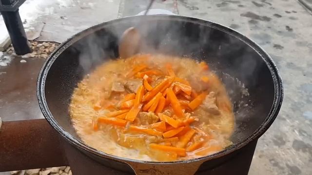 Готовим плов.