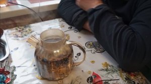 НА УЛИЦЕ ДОЖДЬ, А МЫ ЗАВАРИЛИ ЧАЙ, ВИКТОР РАССКАЗЫВАЕТ ИСТОРИИ