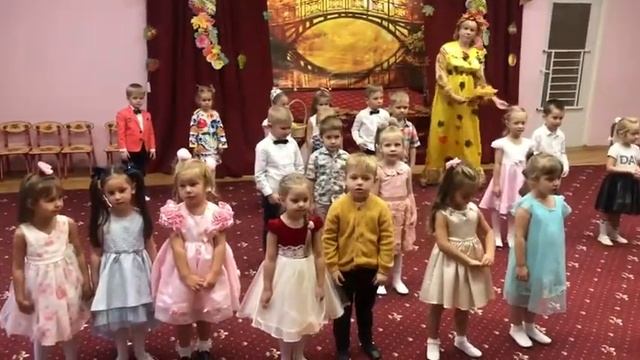 Артемий поет песни про осень )) смотреть онлайн