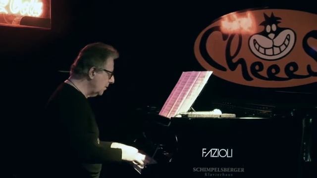 Carole Alston with Fritz Pauer Trio - My Baby Just Cares For Me смотреть онлайн