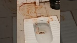 когда обосрался в школьном толчке