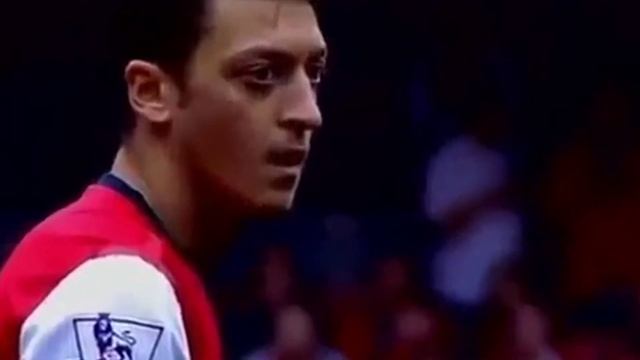 Финты Месута Озила смотреть онлайн