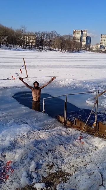 Как закалять тело и дух!🙏💪❤ смотреть онлайн