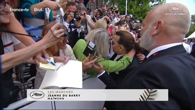 Johnny Depp at the Cannes Film Festival (Best moments) смотреть онлайн