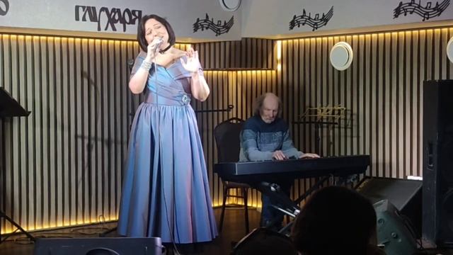"Ночь" исп. Лада Дениз. за роялем автор Вячеслав Квин Гнездо Глухаря, 2024 смотреть онлайн